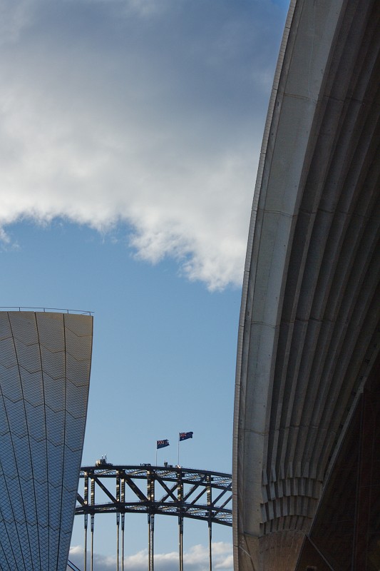 2009-11-06 22-06-02_1.jpg - ..Gleich zwei Wahrzeichen auf einmal...